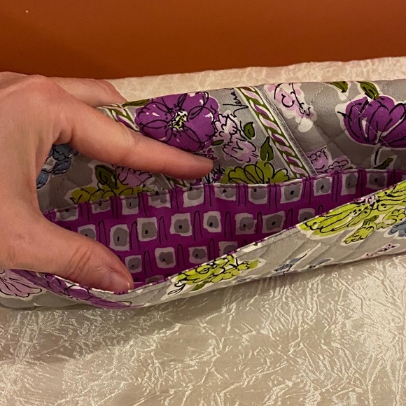 Vera Bradley Quilted Fabric Wallet EUC - Picture 3 of 8